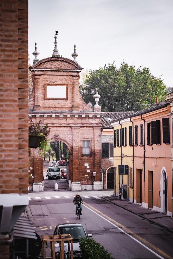 Ferrara Centro - Sabi Apt Luaran gambar